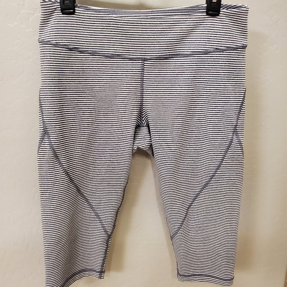 Zella Crop / Capri Leggings